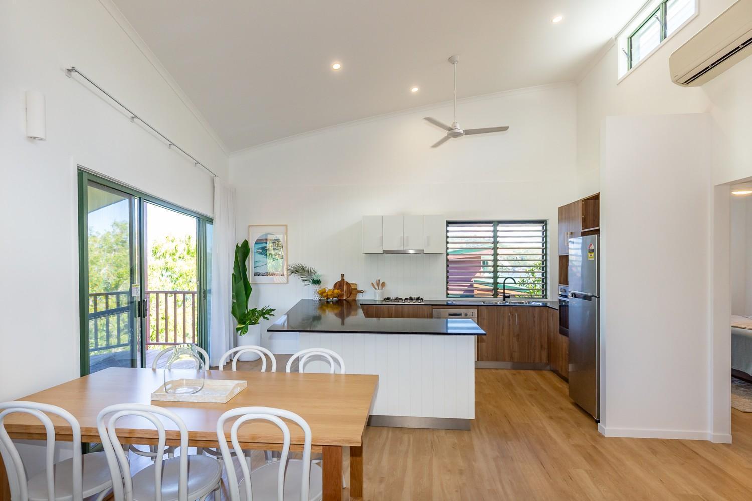 Casuarina Cove Apartments ハミルトン・アイランド エクステリア 写真